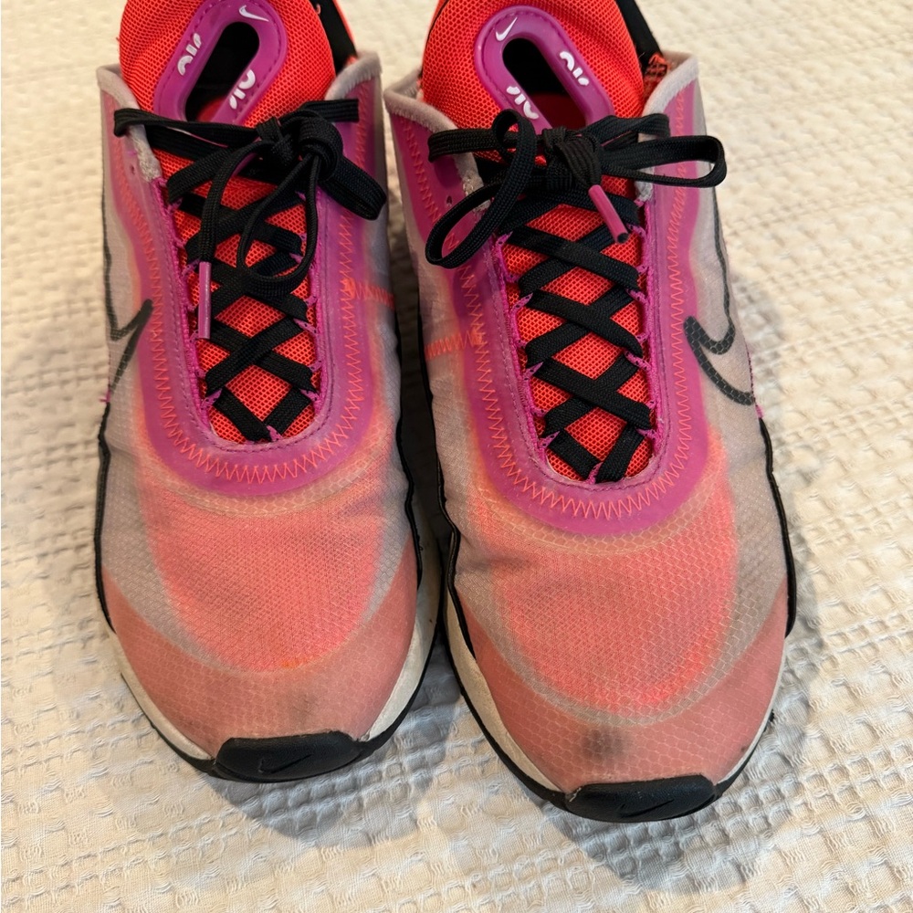 Nike Coral and Black Airmax 2090 retro